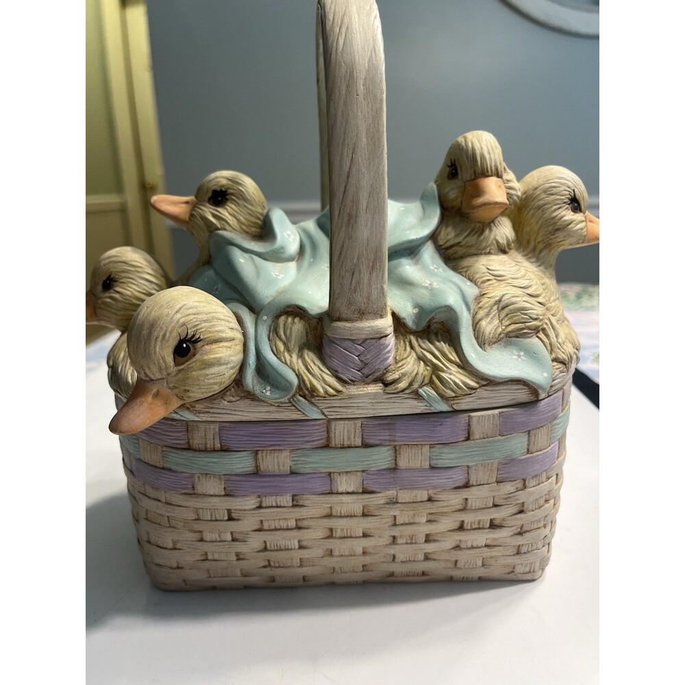 Vtg Ceramic Basket w Lid Full Of Ducklings Handpainted